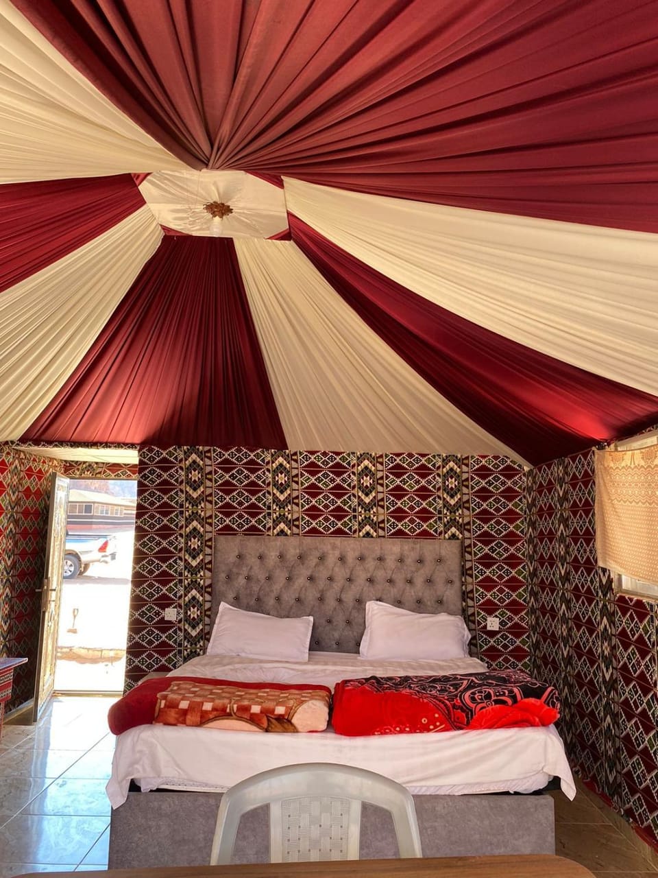 Wadi Rum 5-hour tour with sunset or morning, overnight stay with two meals and a Bedouin tent with a private bathroom Prices are for two people Apartment in South District