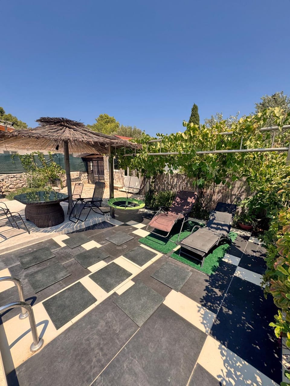 Property building, Swimming pool