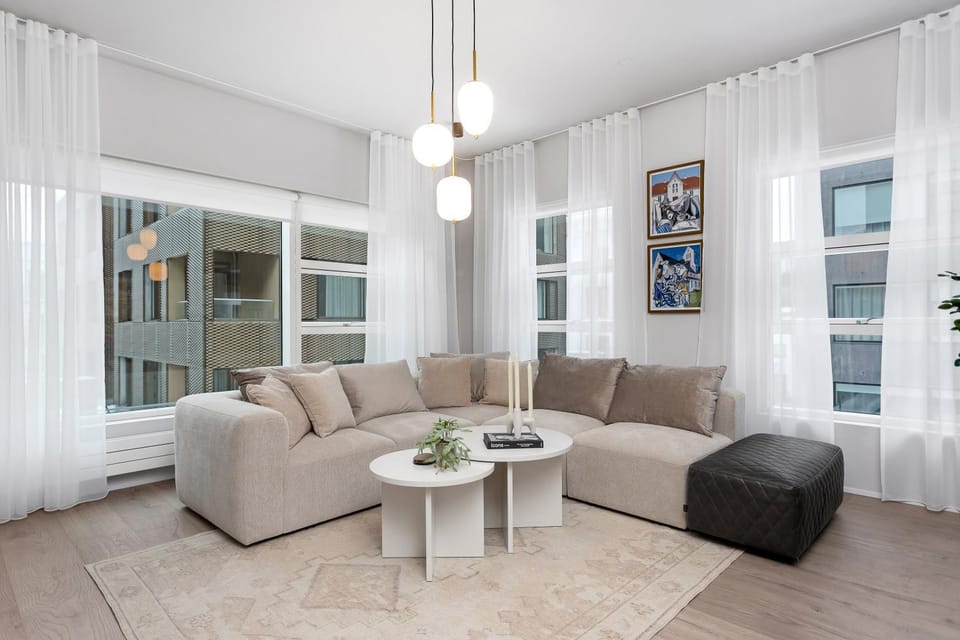 Living room, Seating area