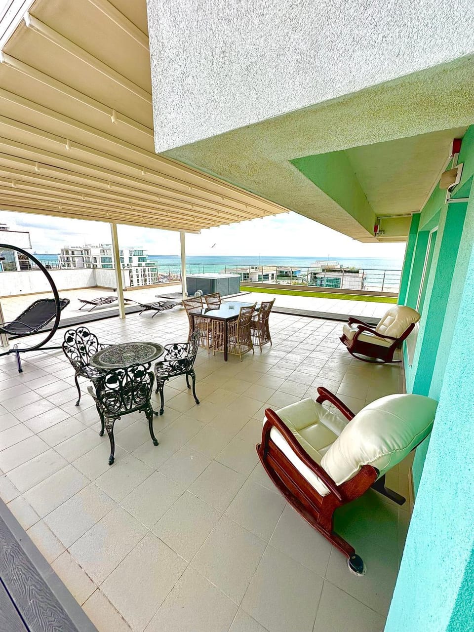Natural landscape, Balcony/Terrace, Seating area, sunbed