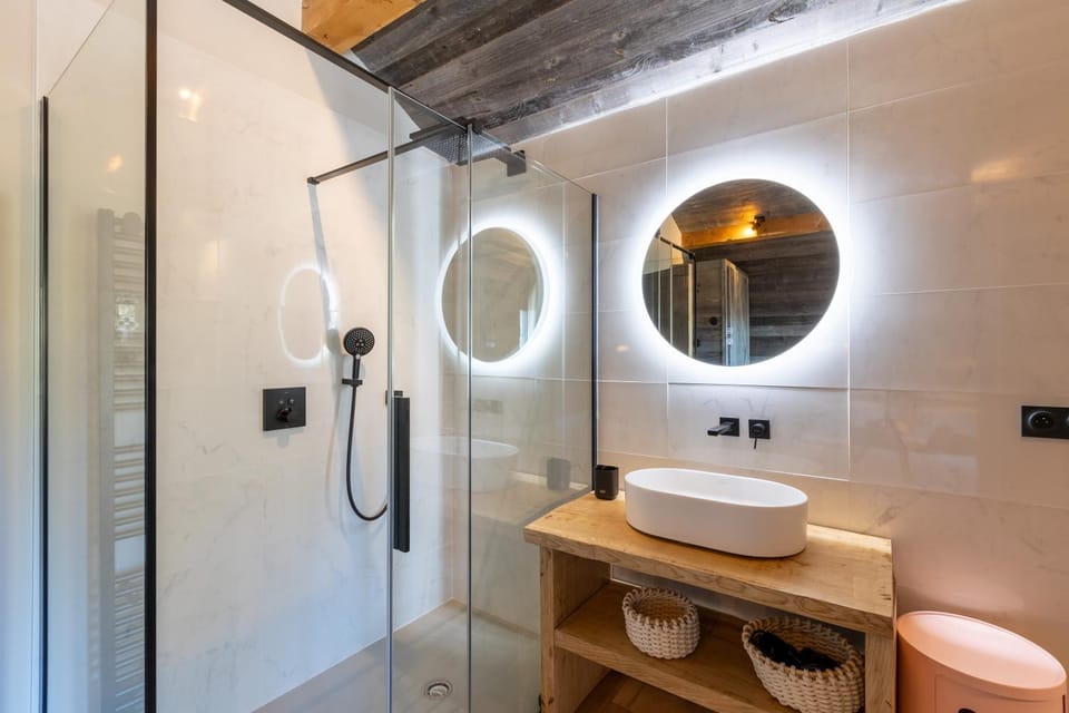 Shower, Bathroom