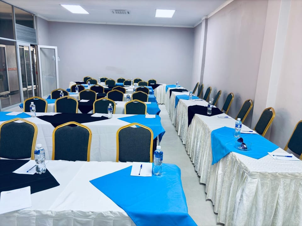 Dikukama Executive Hotel Hotel in Africa