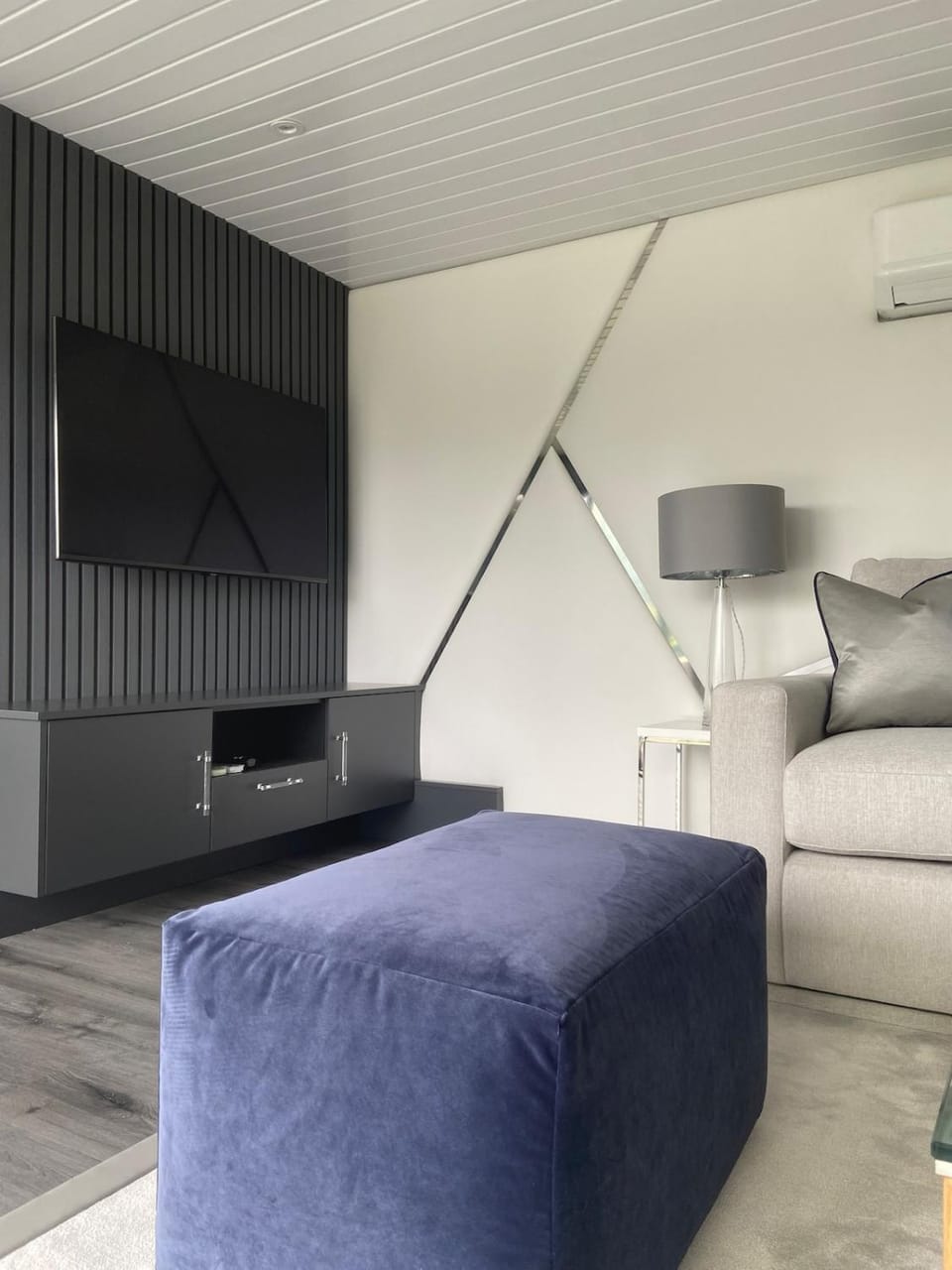 TV and multimedia, Living room