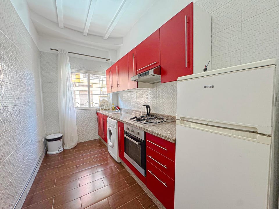 Kitchen or kitchenette, oven, stove