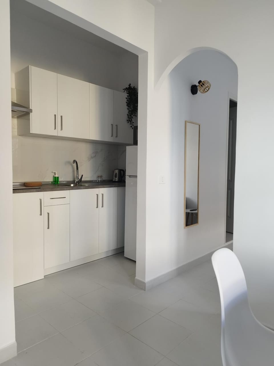 Kitchen or kitchenette, stove