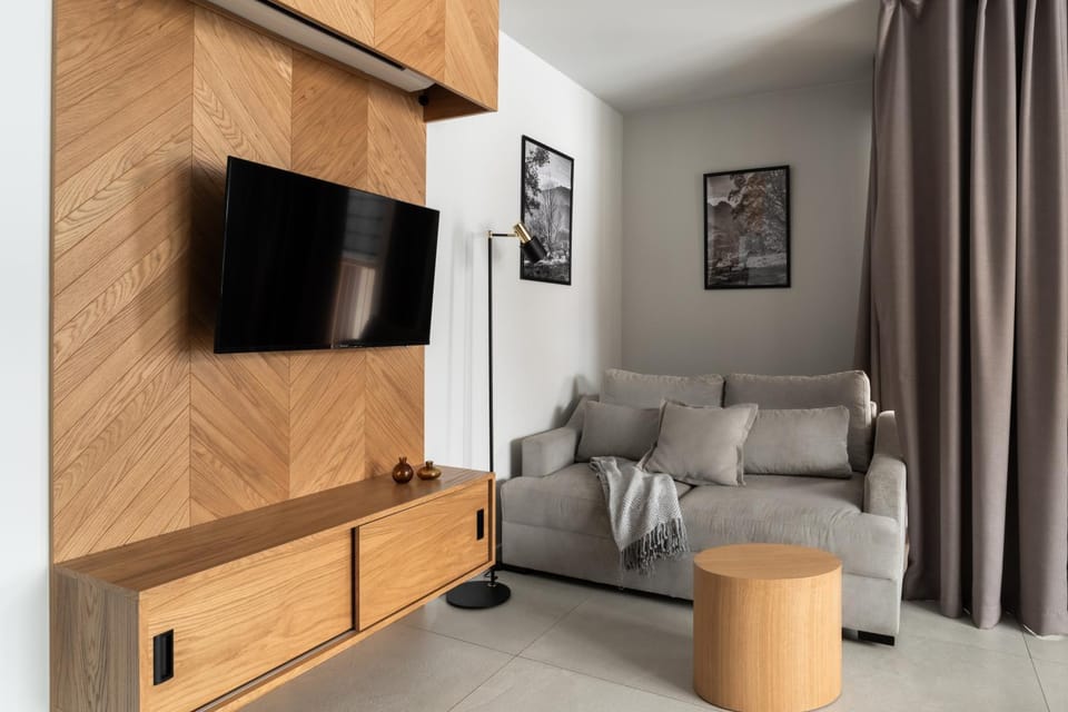 TV and multimedia, Living room, Decorative detail, Family, heating
