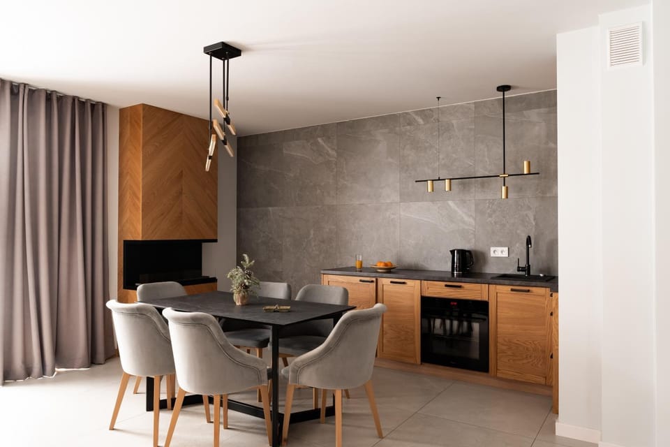 Coffee/tea facilities, Kitchen or kitchenette, Dining area