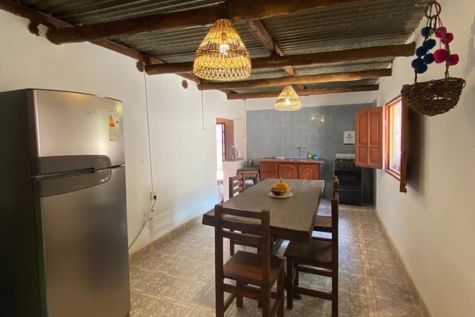 Kitchen or kitchenette, Dining area, oven, stove