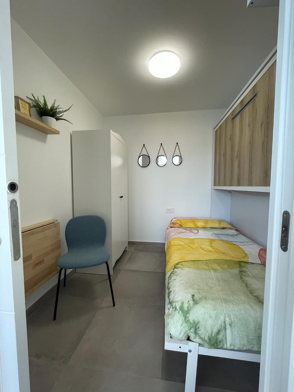 Property building, Living room, Bedroom