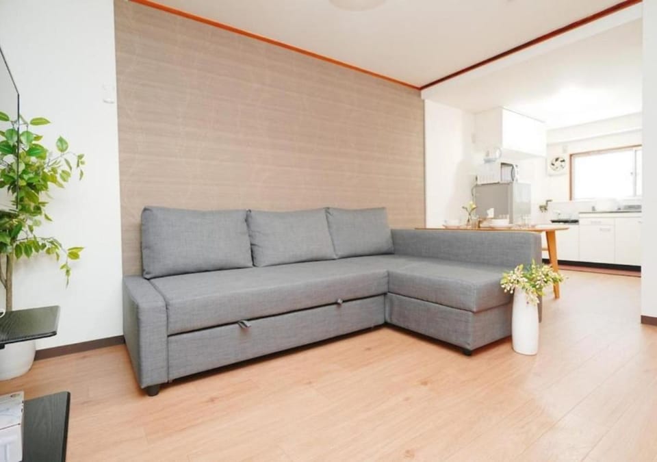 Namba Shinsaibashi Heriju Apartment in Osaka