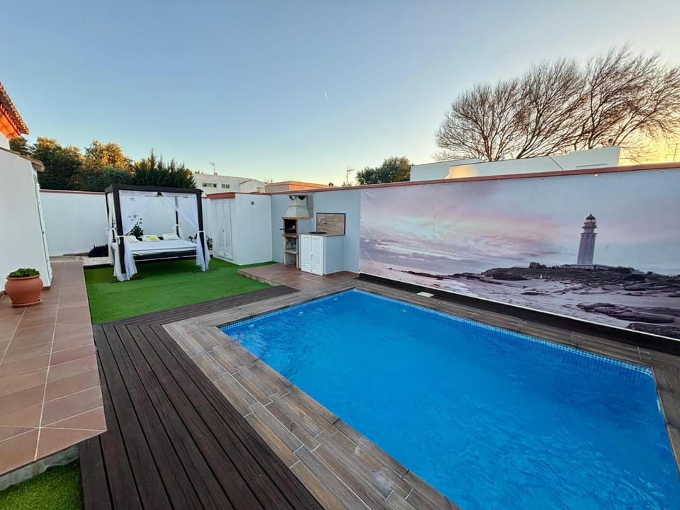 Patio, Pool view, Swimming pool