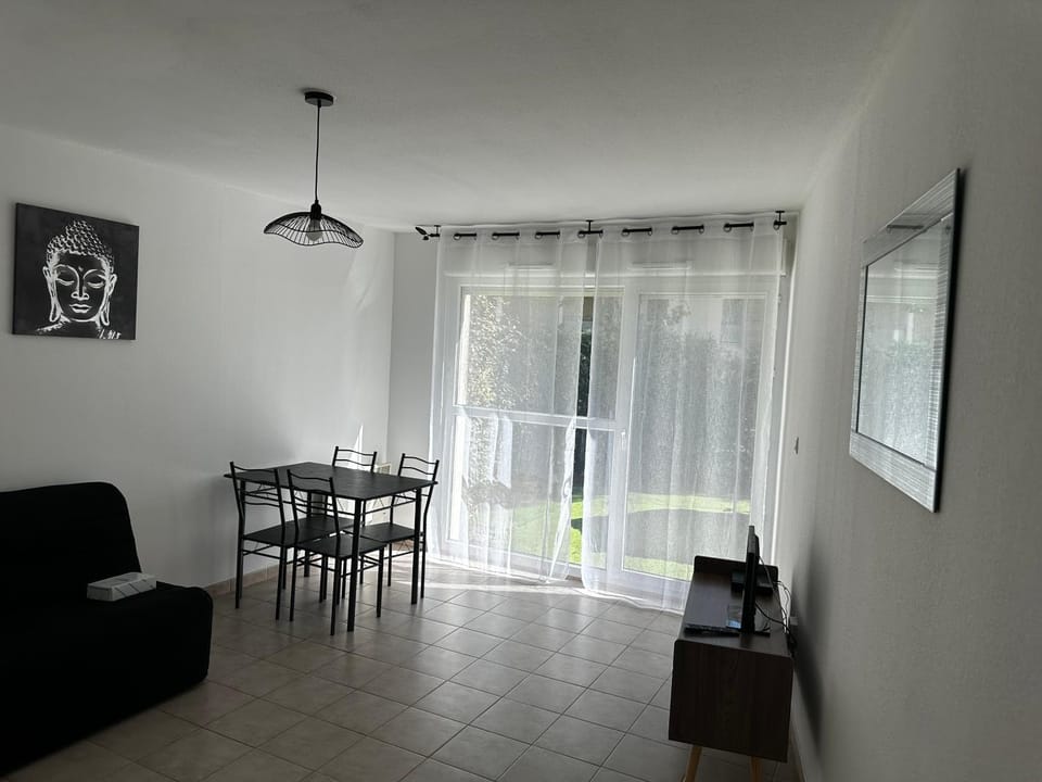 T1 Air-conditioned near downtown and beaches Apartment in Provence-Alpes-Côte d'Azur