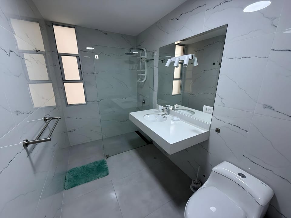 Toilet, Bathroom