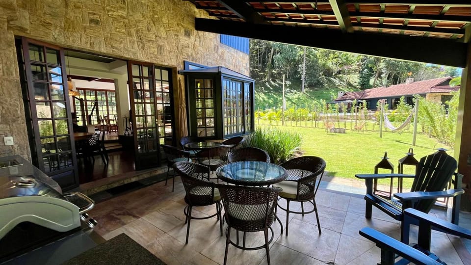 Patio, BBQ facilities