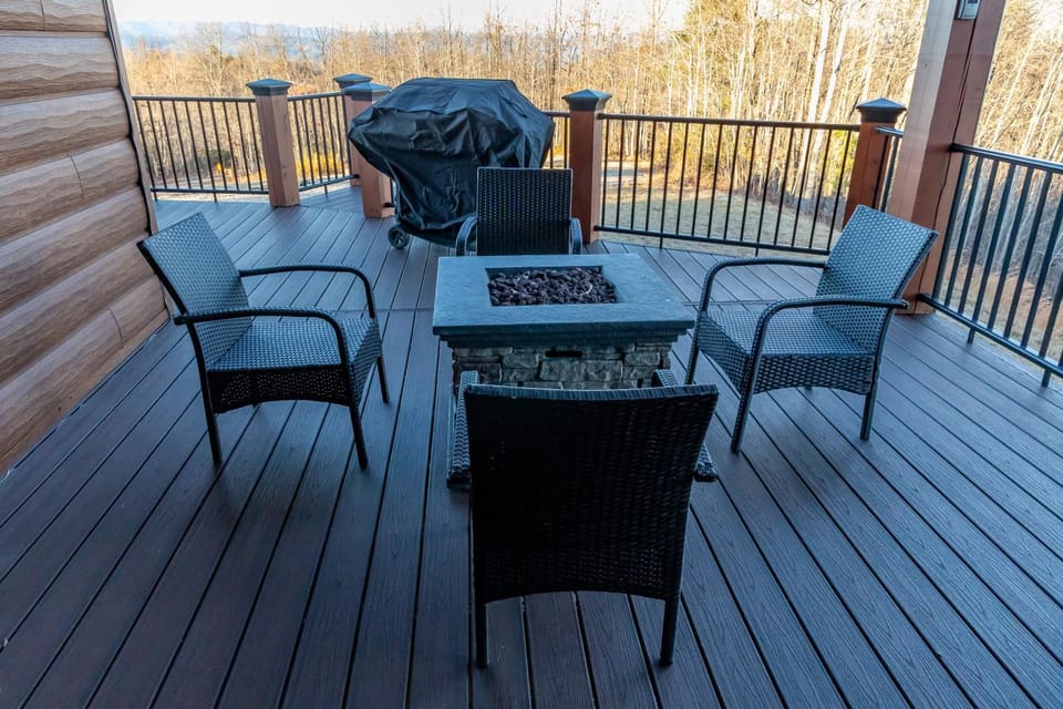 Patio, BBQ facilities, View (from property/room), Balcony/Terrace