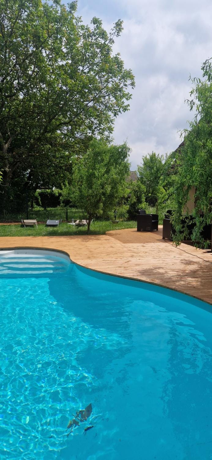 Garden, Swimming pool