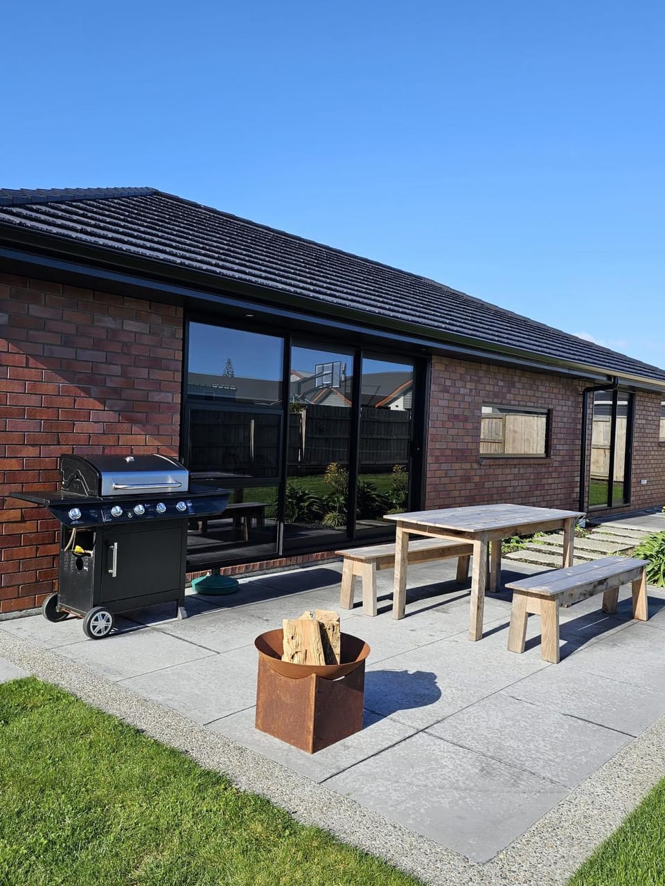 Property building, Patio, Day, BBQ facilities