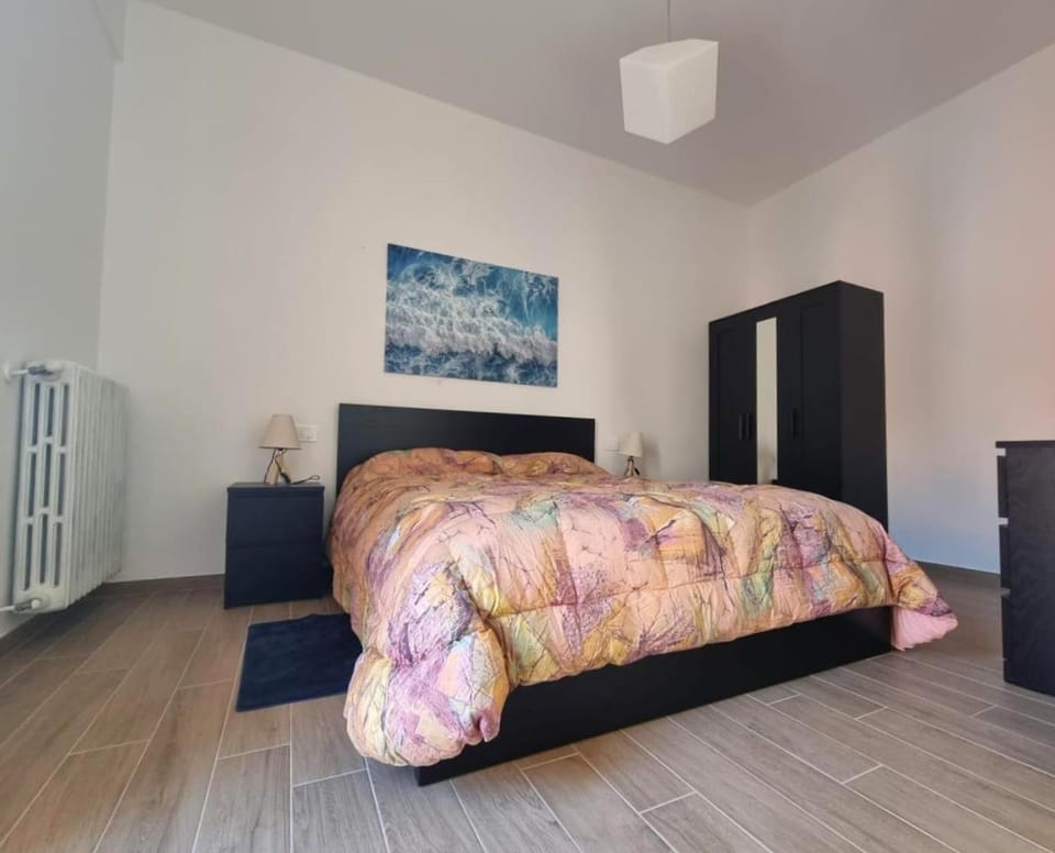 Bed, Balcony/Terrace, Photo of the whole room, Bedroom, heating, wardrobe, air conditioner