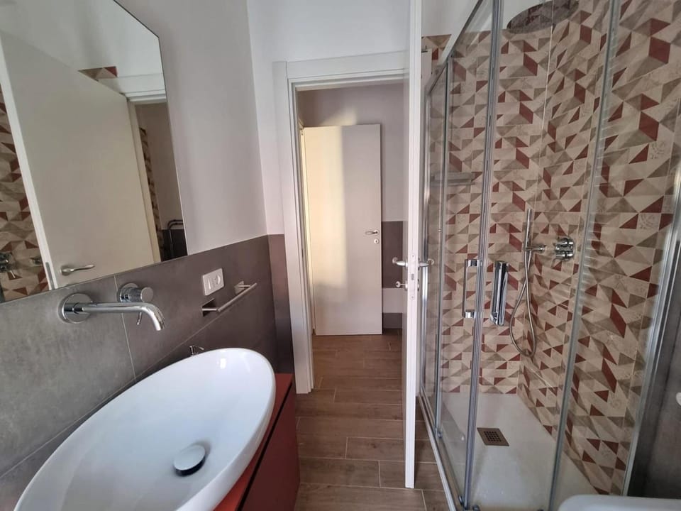 Shower, Toilet, Bathroom, bidet, heating