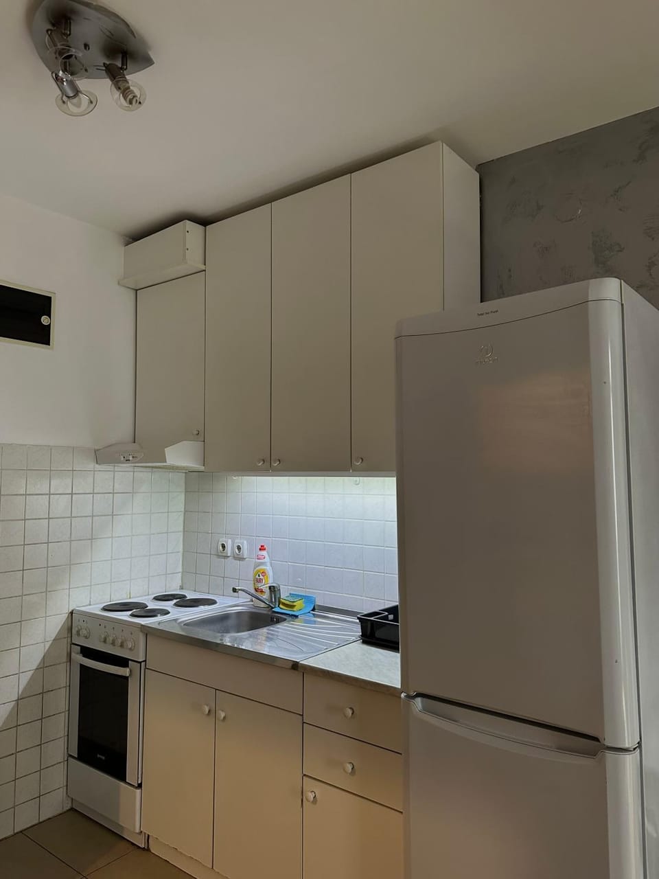 Kitchen or kitchenette, oven, stove