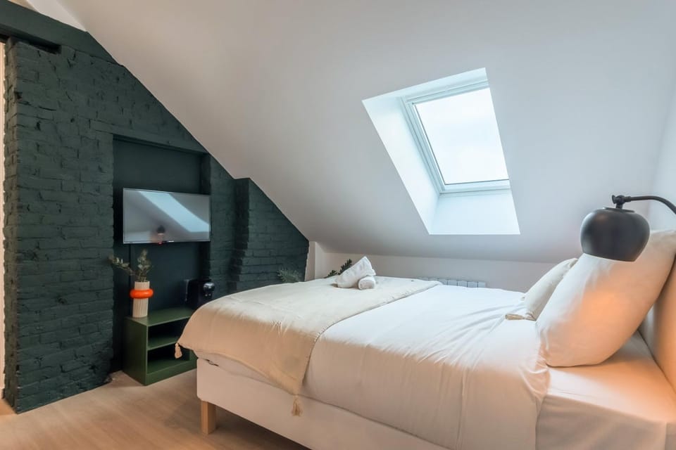 Studio sous les combles côté cour, parking gratuit Apartment in Villeneuve-d'Ascq