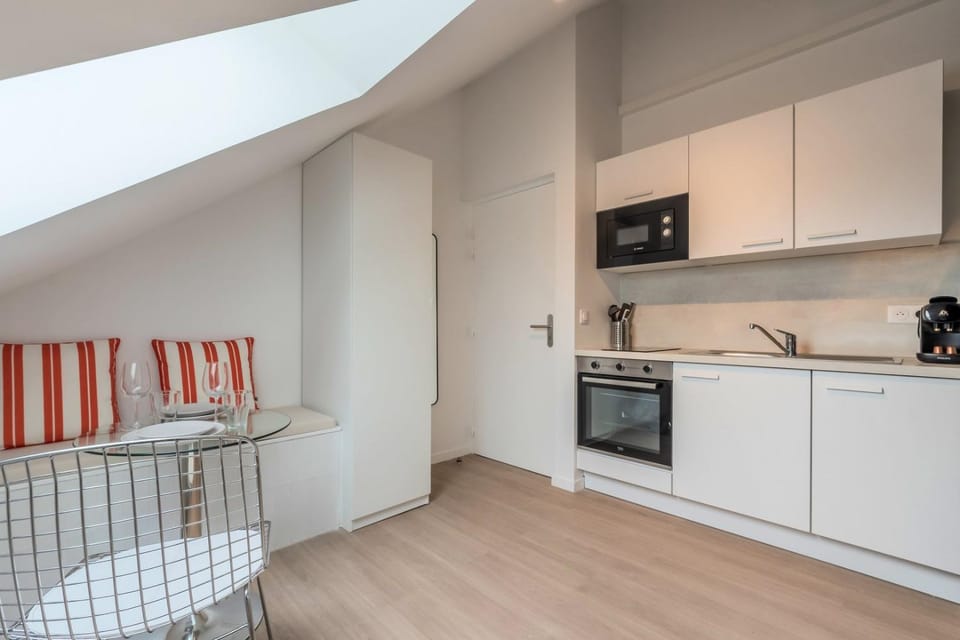 Studio sous les combles côté cour, parking gratuit Apartment in Villeneuve-d'Ascq