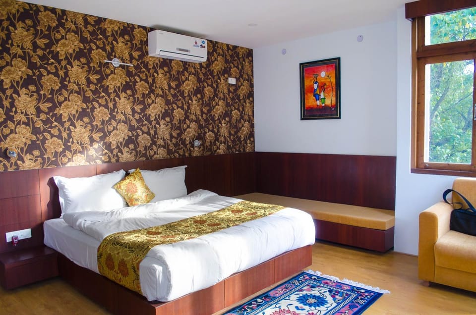 Bed, Photo of the whole room