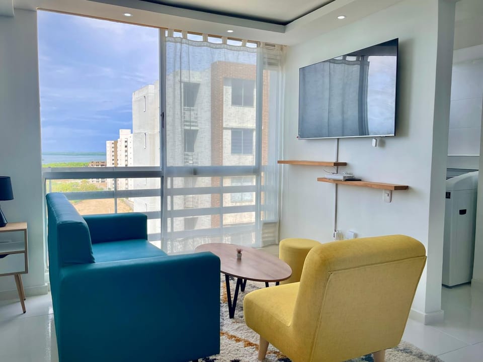 Communal lounge/ TV room, TV and multimedia, Living room, Seating area, Evening entertainment