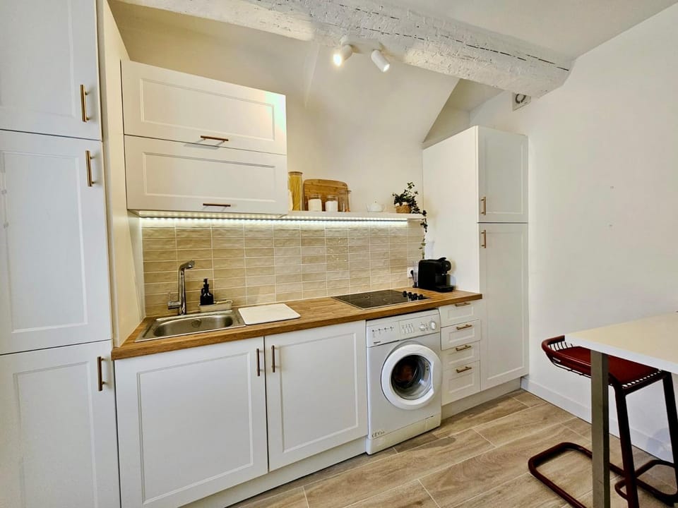 GALLIENI - Cozy studio in Nice Apartment in Nice