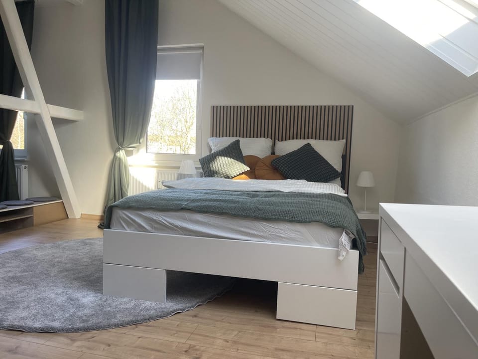 Bed, View (from property/room), Bedroom
