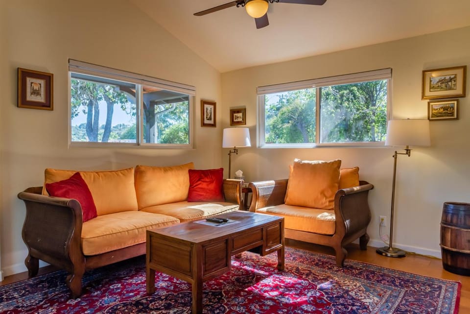 Quercus Acorn Cottage House in Paso Robles