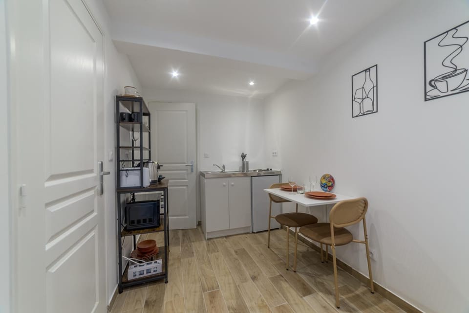 Pasteur Collection - Cosy & Charmant 2pers Apartment in Villeurbanne
