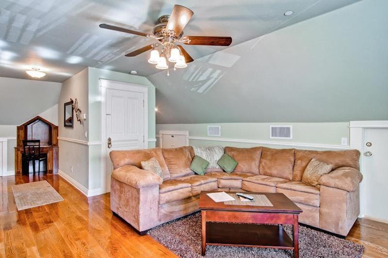 Huston's Attic House in Paso Robles