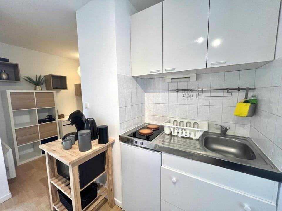 Charming T1 - Parking - Metro St Agne Apartment in Toulouse
