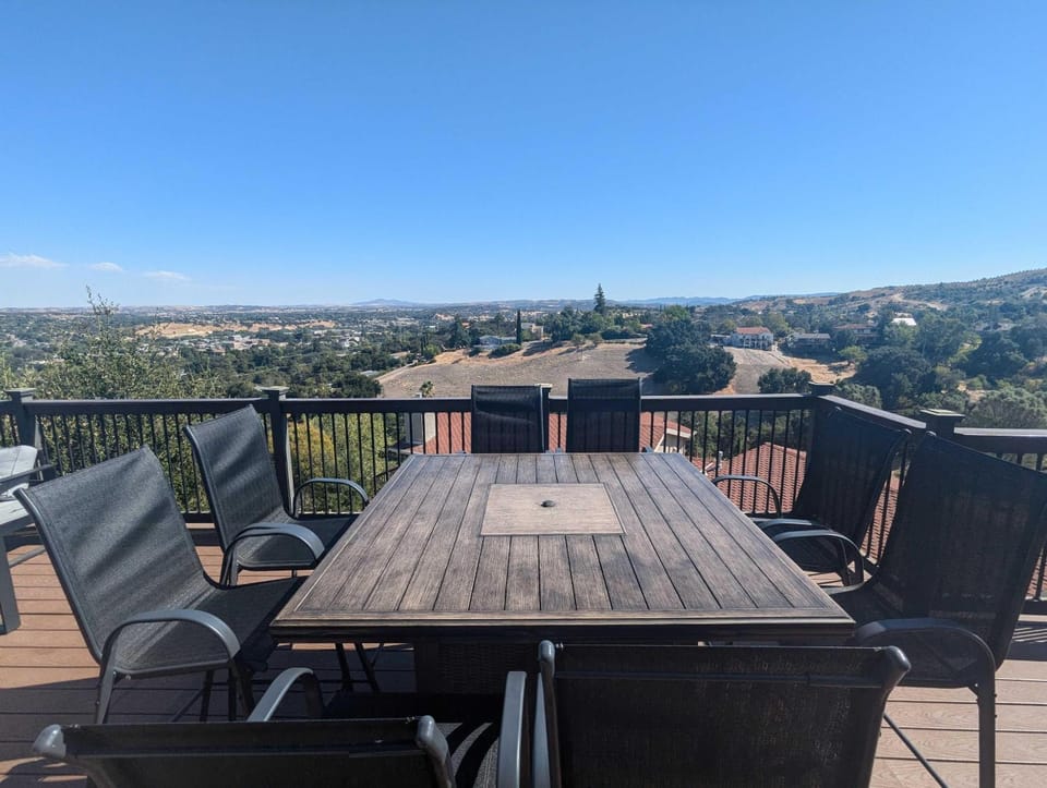 Highland Park Panorama House in Paso Robles