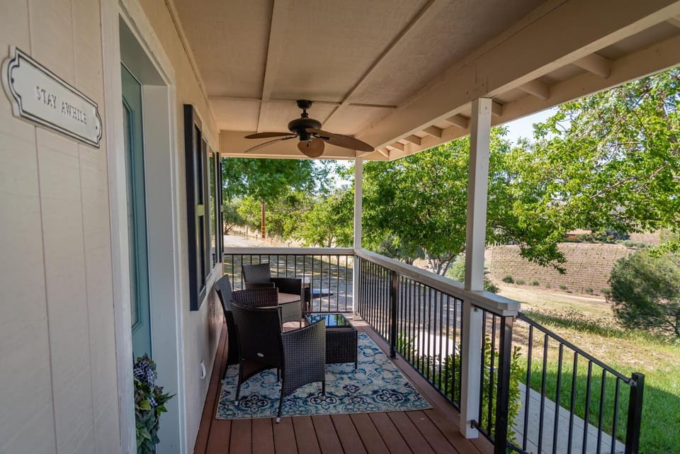 46 West Walnut Hill House in Templeton