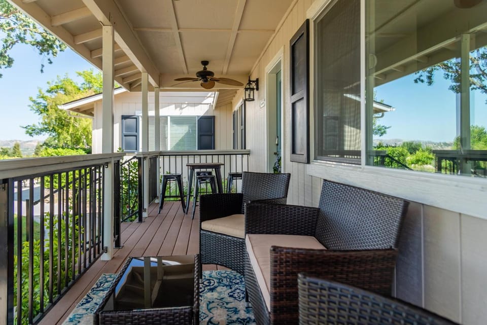 46 West Walnut Hill House in Templeton