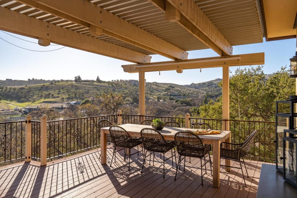 Hilltop Hacienda House in Paso Robles
