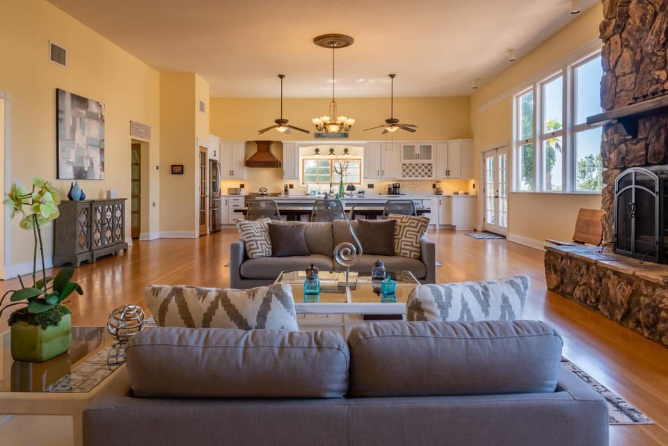 Union Road Schoolhouse House in Paso Robles