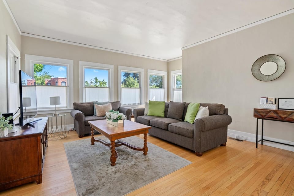 Blue Chestnut House in Paso Robles