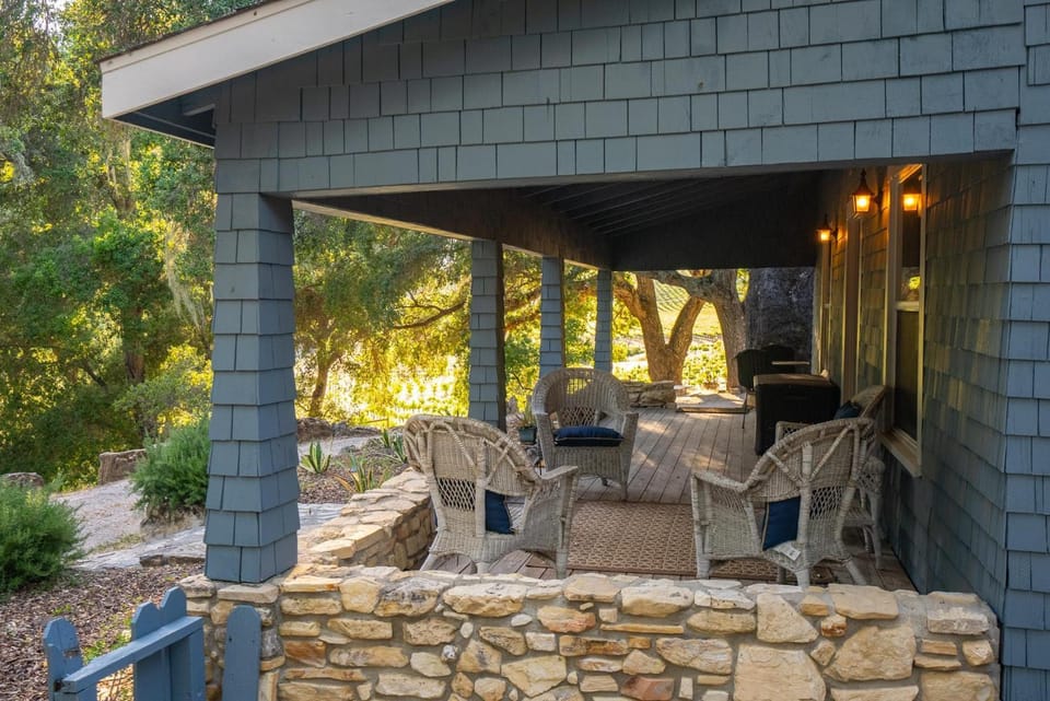 Dunning Ranch Guest Deluxe House in Sierra Nevada