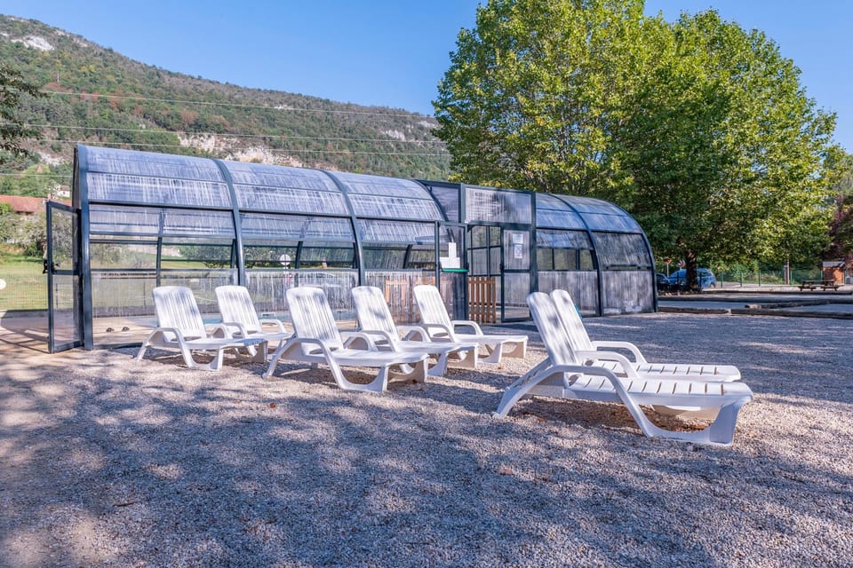 Day, People, Natural landscape, Mountain view, Swimming pool, sunbed