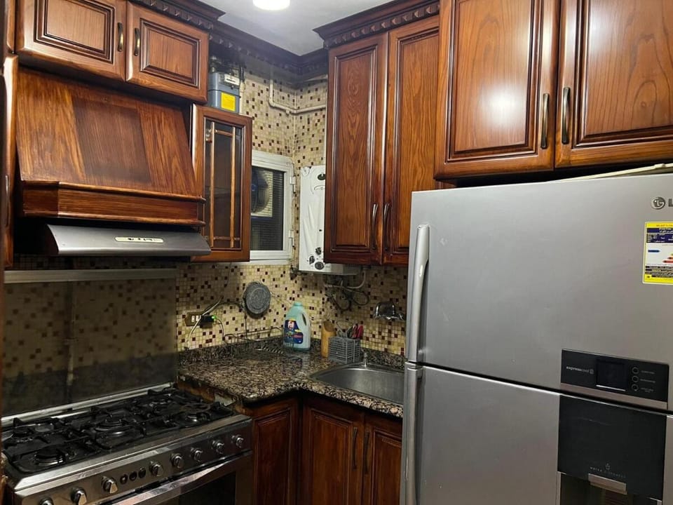 3 Bedroom apartment with Garden & Office Apartment in Cairo Governorate