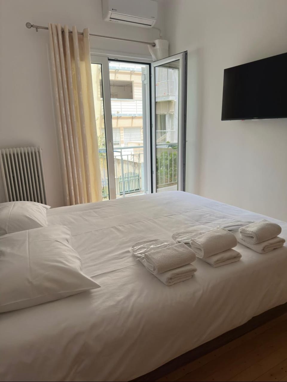Charming Apt Near Athens Museum! Apartment in Athens