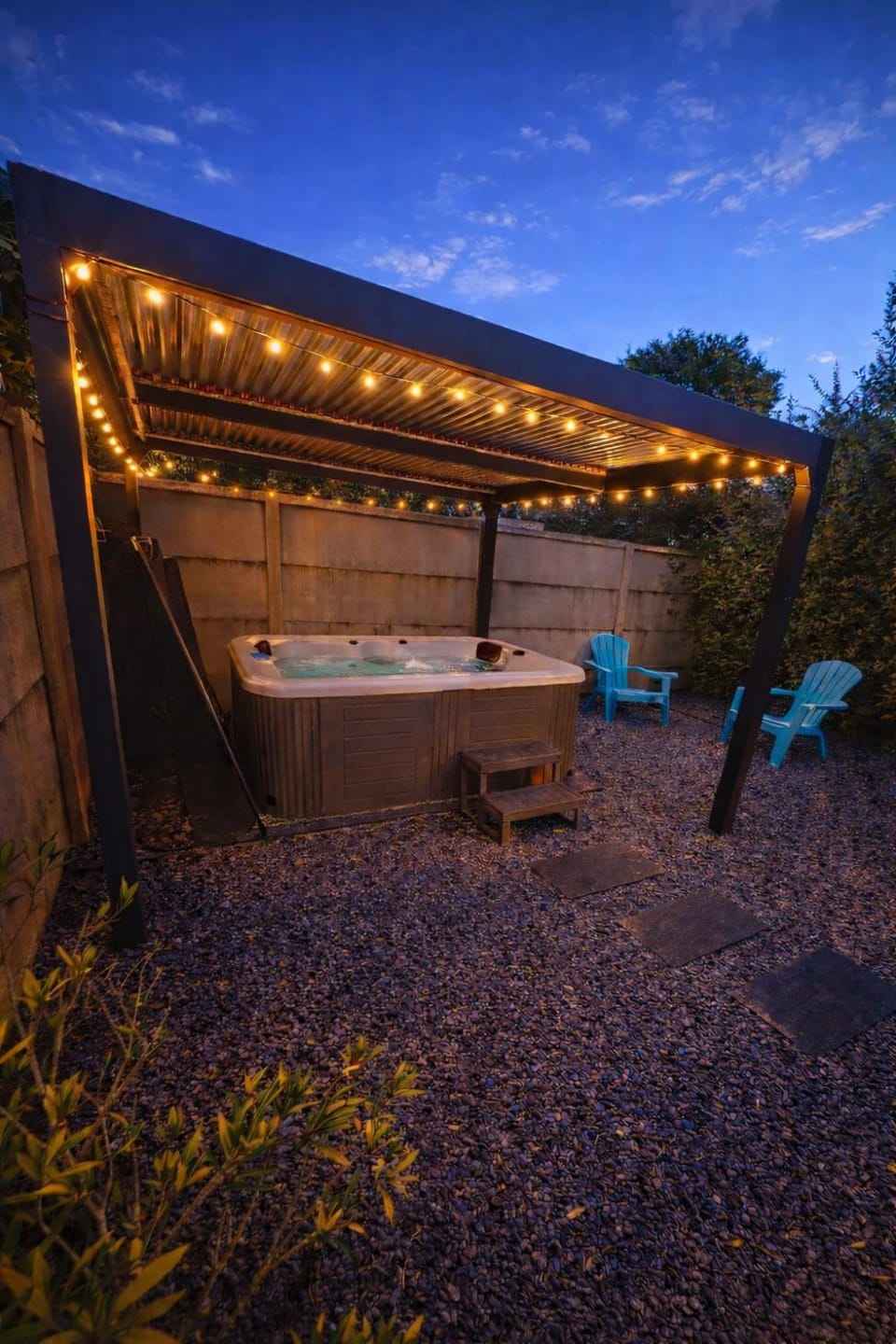 Mini VILLA Coup de Coeur avec Jacuzzi et Sauna Clim Jardin clos et parking sur place Villa in Parentis-en-Born