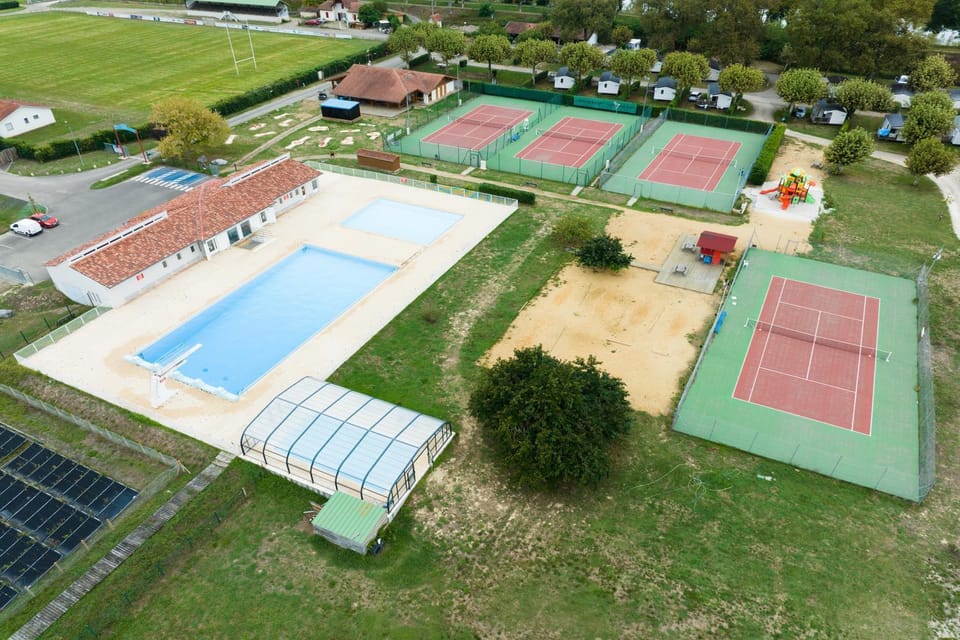 Day, Bird's eye view, Children play ground, Minigolf, Tennis court, Pool view, Pool view, Swimming pool, Swimming pool, pet friendly, pet friendly