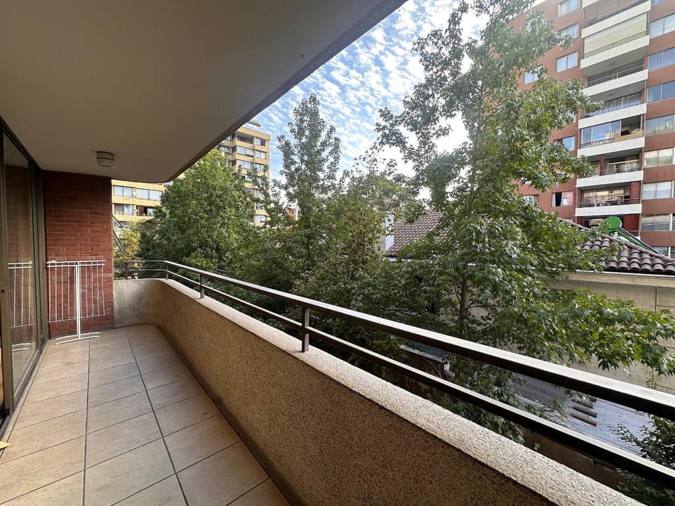 Balcony/Terrace, City view