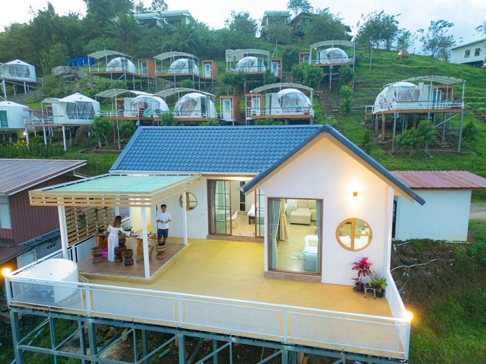 View (from property/room), Balcony/Terrace