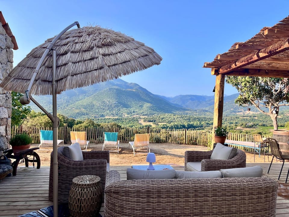 Patio, Day, Natural landscape, View (from property/room), Balcony/Terrace, Balcony/Terrace, Living room, Mountain view, sunbed