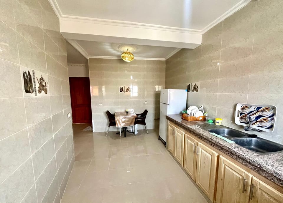 Kitchen or kitchenette, Food